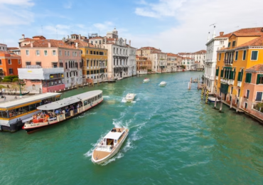 Image by yanalya on Freepik | Italy: The Ultimate Solo Traveler's Paradise